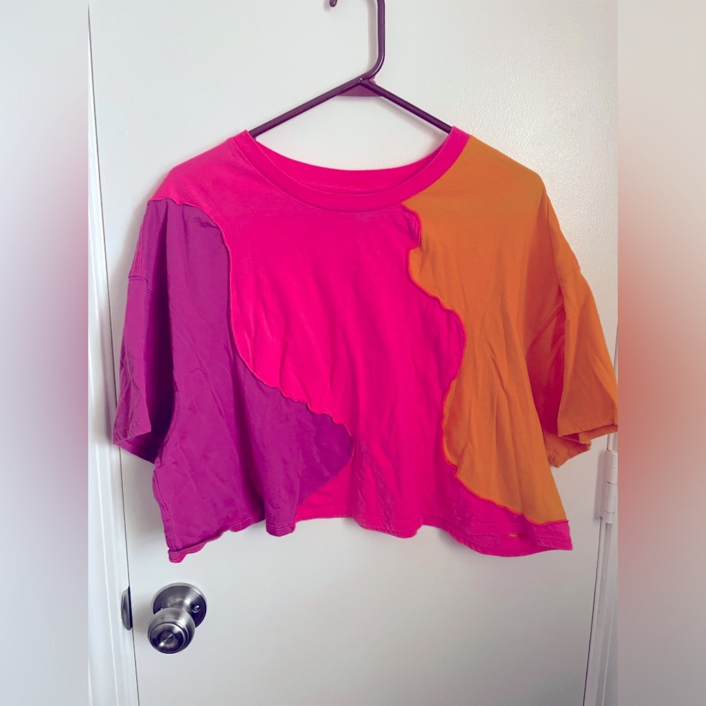Wild Fable Color block cropped Tee in women’s Large